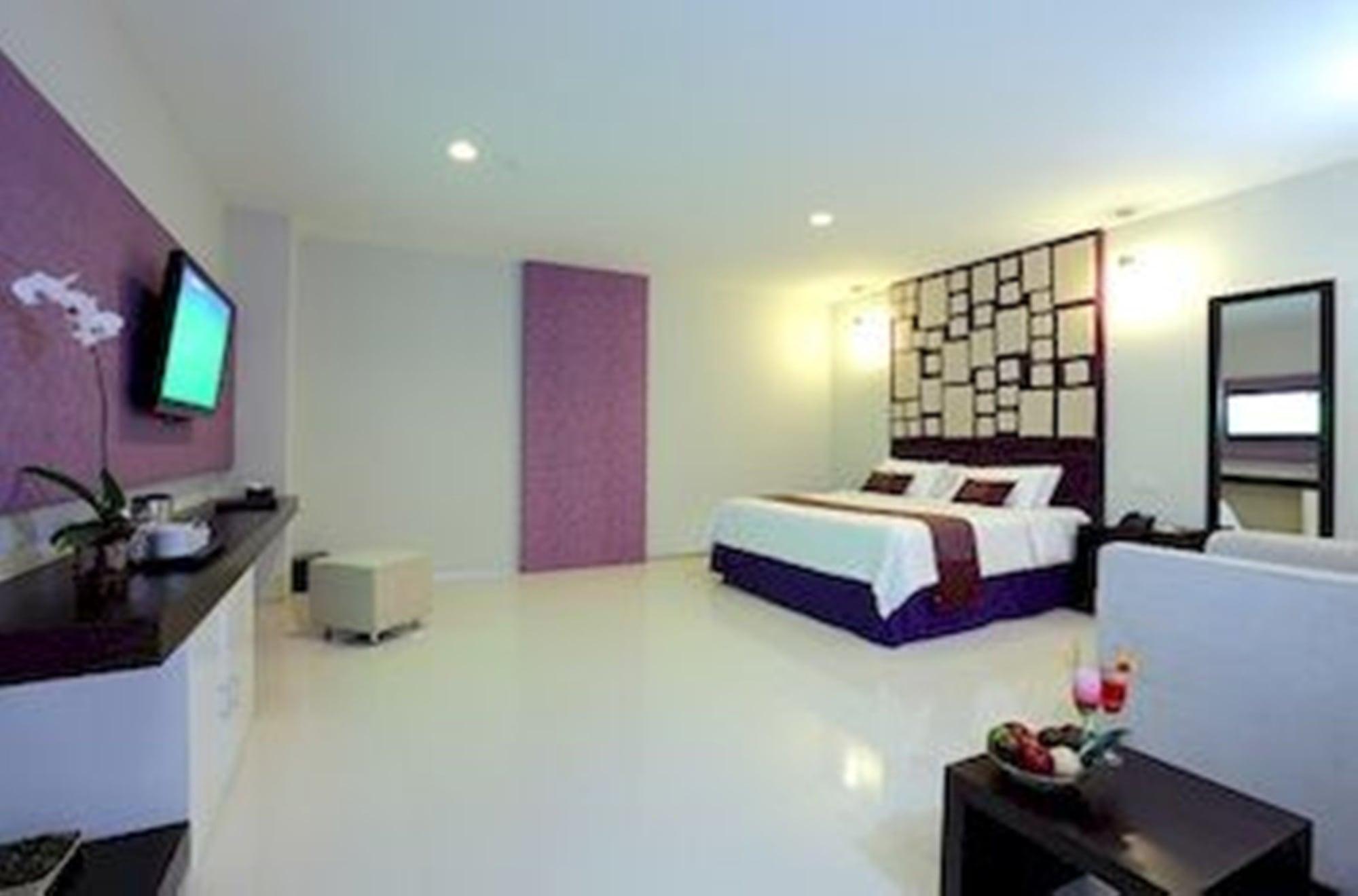Lombok Plaza Hotel And Convention Mataram Ngoại thất bức ảnh