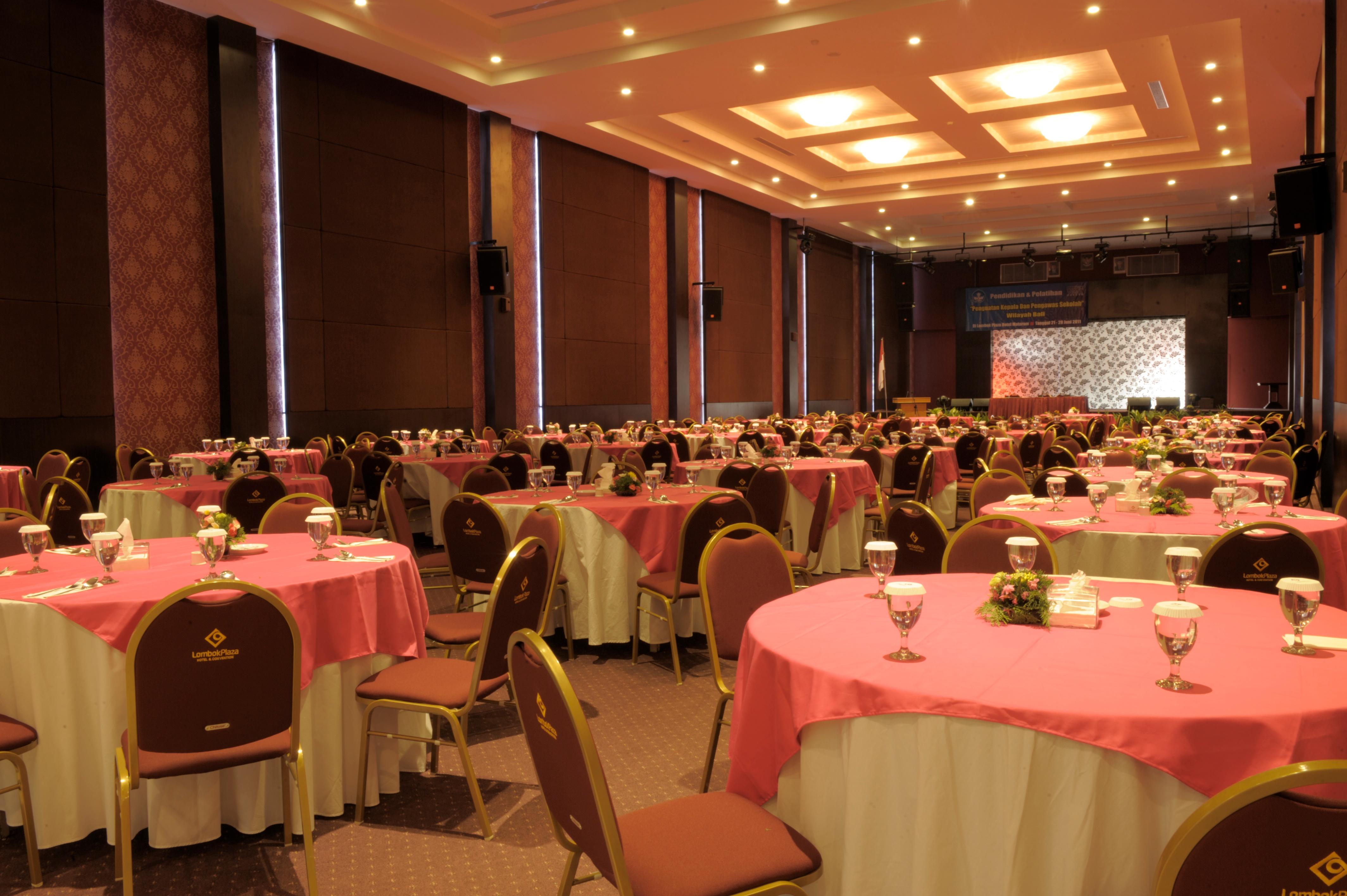 Lombok Plaza Hotel And Convention Mataram Ngoại thất bức ảnh