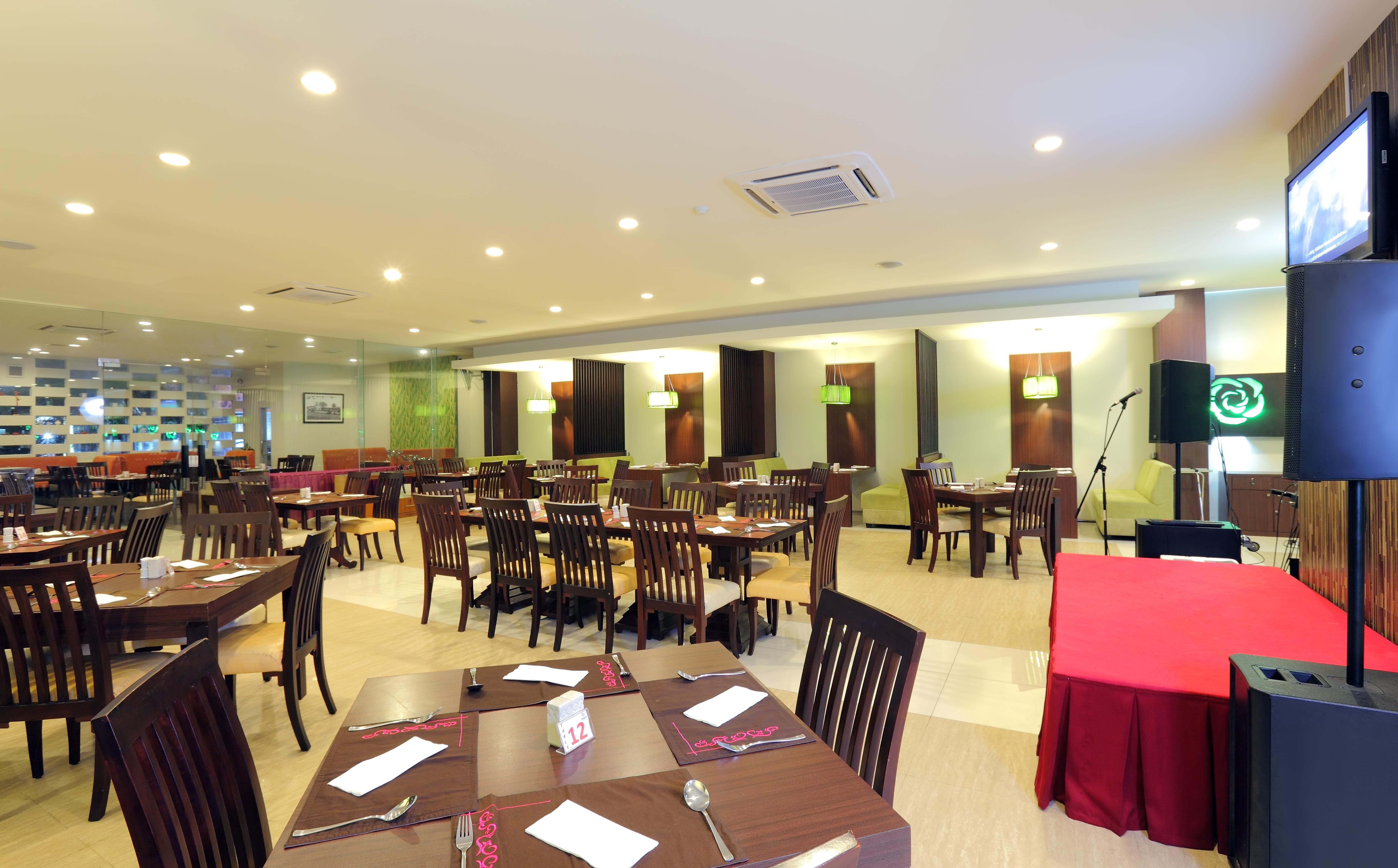 Lombok Plaza Hotel And Convention Mataram Ngoại thất bức ảnh