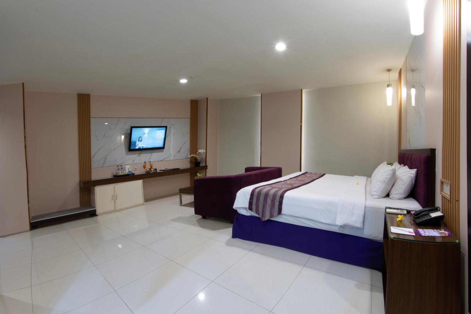 Lombok Plaza Hotel And Convention Mataram Ngoại thất bức ảnh