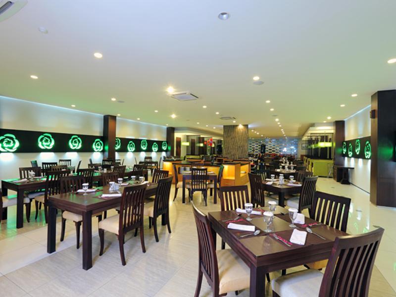 Lombok Plaza Hotel And Convention Mataram Ngoại thất bức ảnh